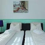 Apartment Swiss Star West End - Contactless Self Check-in