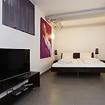 Apartment Swiss Star West End - Contactless Self Check-in *