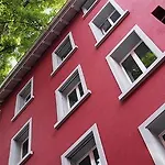 Apartment Swiss Star West End - Contactless Self Check-in Zürich