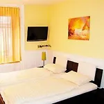 Apartment Swiss Star West End - Contactless Self Check-in